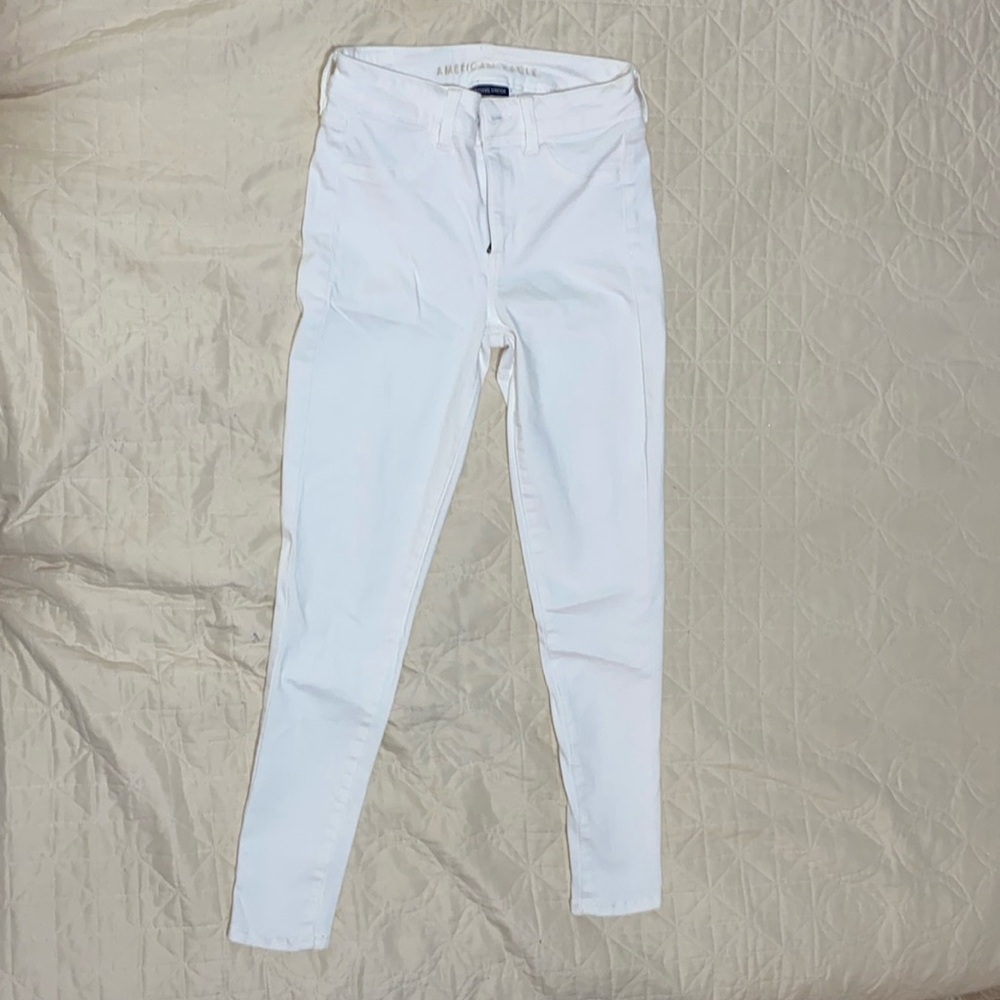White skinny American eagle jeans size 2
